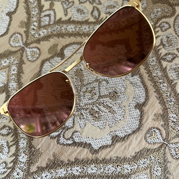 Ray-Ban women’s sunglasses - Picture 2 of 7